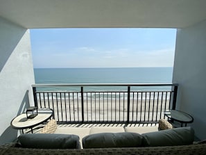 Brand new, comfy patio furniture to enjoy the incredible ocean views.
