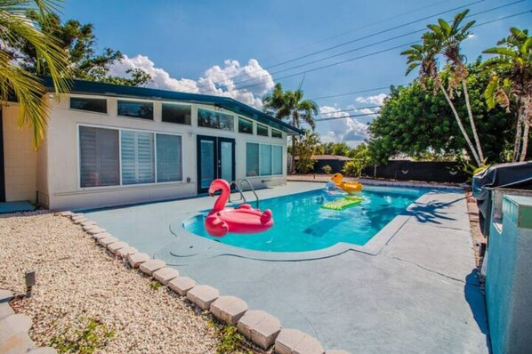 Pool