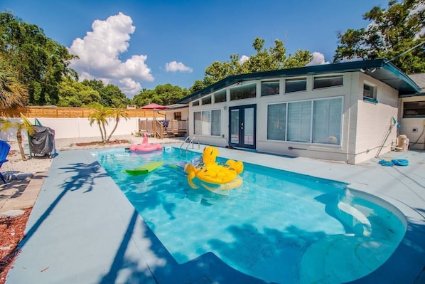 Pool