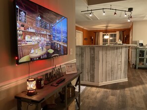 Cozy open Floor plan 