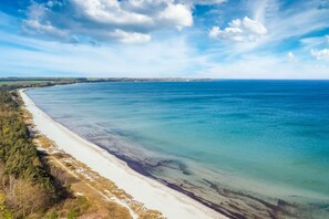 Strand vor der Unterkunft