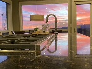 Imagine preparing a meal in this kitchen with this view!
