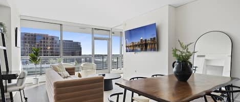 The Dining Room in Essex Skyline has a stunning view of the Santa Ana skyline.