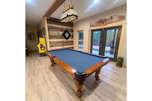 Spielezimmer