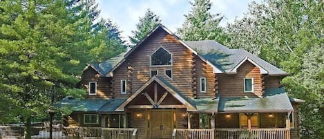 Welcome to Eagles Nest Lodge (log cabin) Nashville Indiana your private retreat in the woods.  The ultimate vacation destination. A rare combination of natural beauty and upscale features found only in the most luxurious homes.
