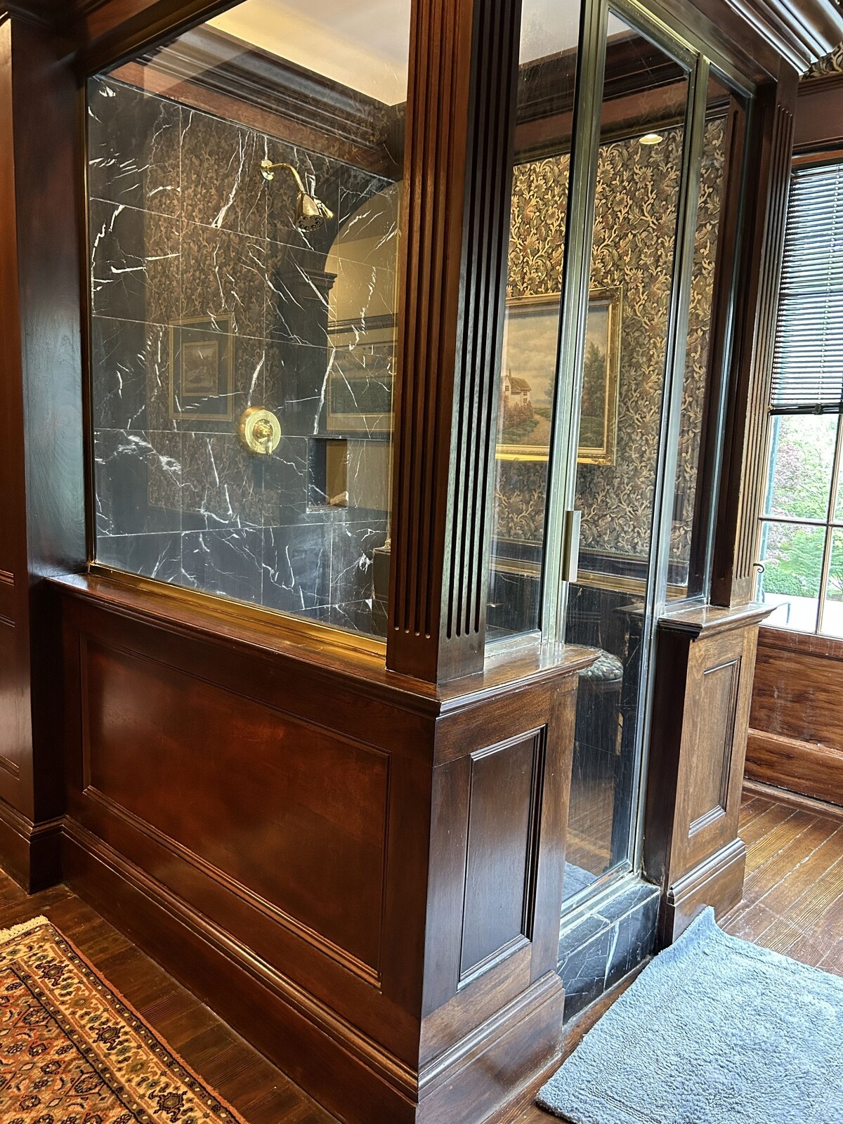 Ludington House, Historic CT Shoreline Mansion filled with luxury and antiques