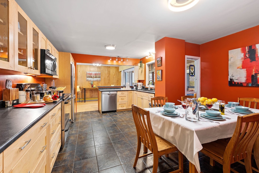 sagebrush-theatre-kamloops-vacation-rentals-cabin-rentals-more-vrbo