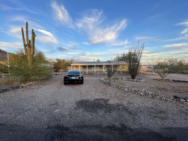 Welcome to our Desert Ranch House!