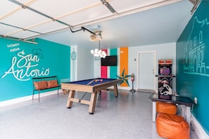 Spielezimmer
