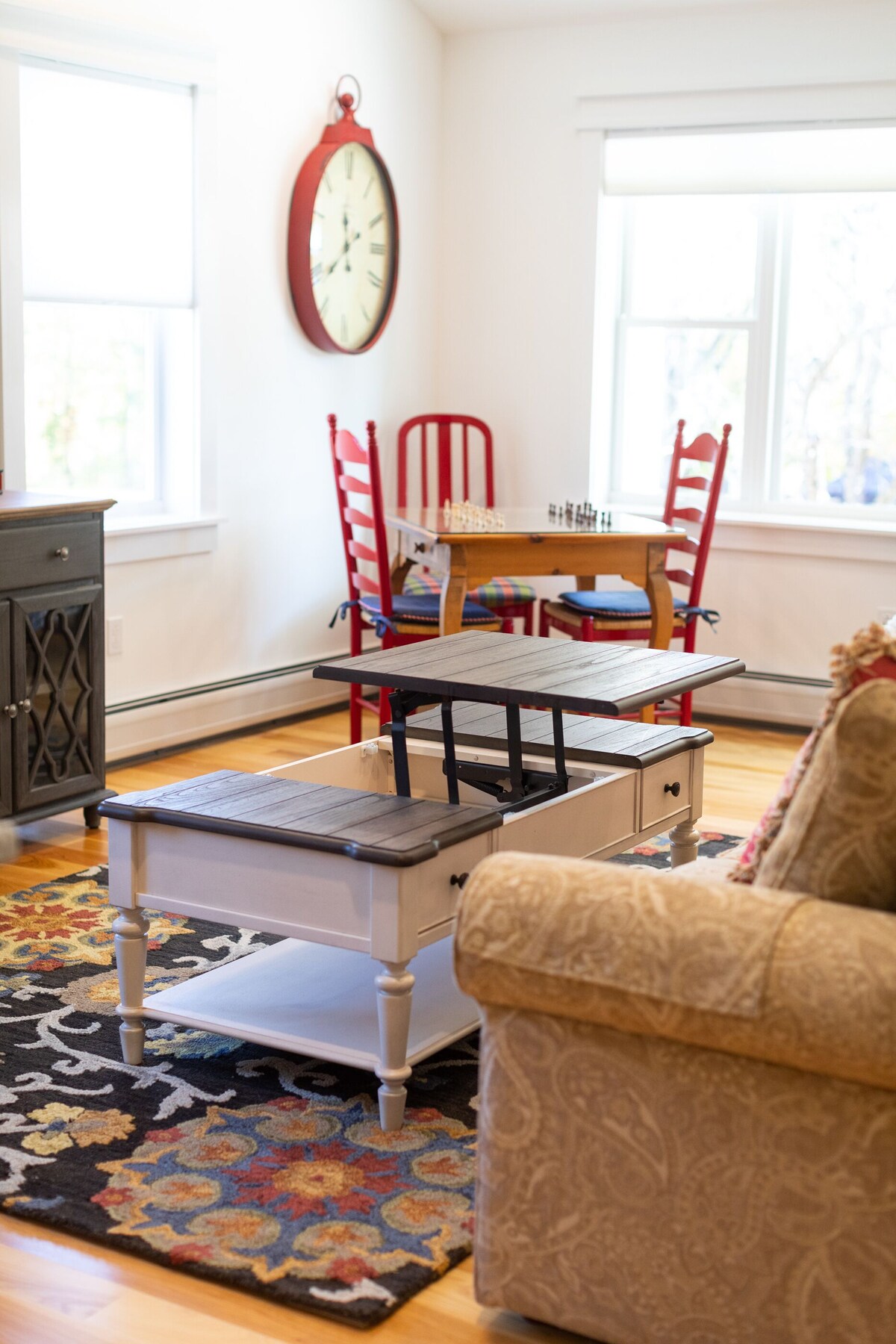 Stylish cottage located by Pontoosuc Lake with lake views!