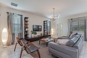 8940TitaniumWay,ChampionsGate_05