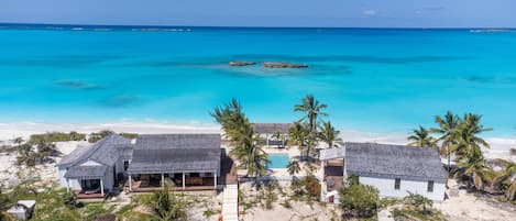 Bahamas Beach House - Woodstar Beach House