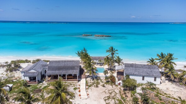 Bahamas Beach House - Woodstar Beach House