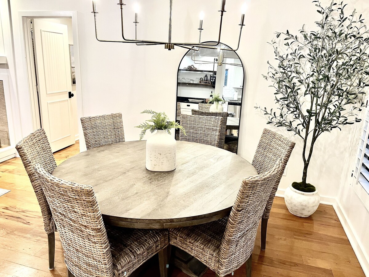 Premier Kiawah Night Heron Cottage, Resort Privileges, 4 min walk to beach