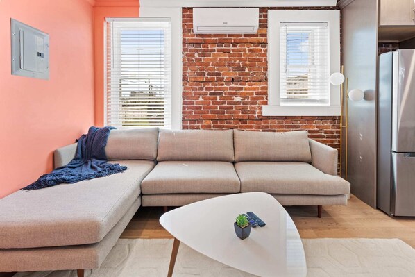 Relax of an evening on the inviting chaise lounge for a movie night in