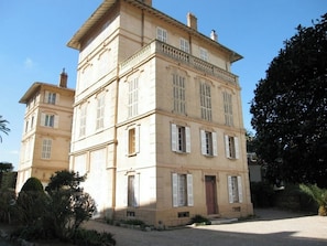 Esterni
