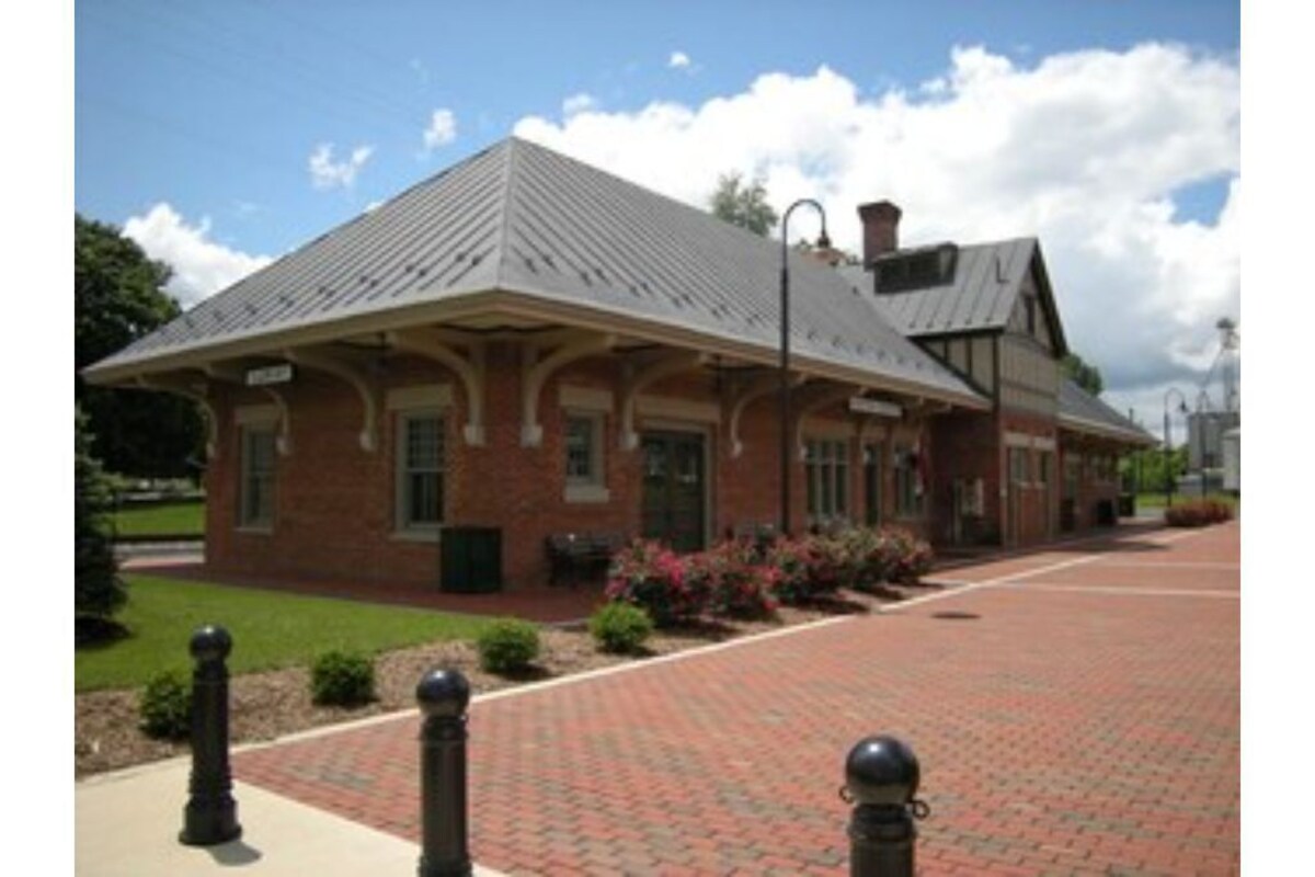 Main Image