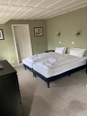 Bedroom 1, 2 singles or a double with ensuite