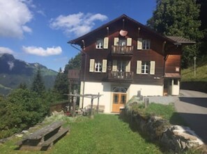 Chalet Des Alpes in summer