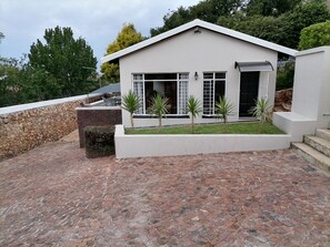 Front view of where you will be staying.