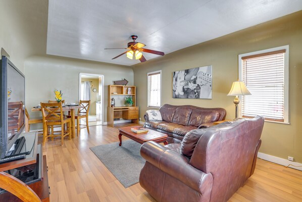 Milford Vacation Rental | 2BR | 1BA | 1,500 Sq Ft | Stairs Required to Enter