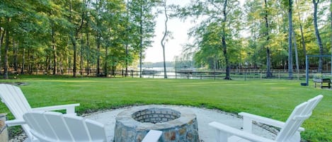 Welcome to the Retreat at Lake Murray where the waterfront view is unforgettable