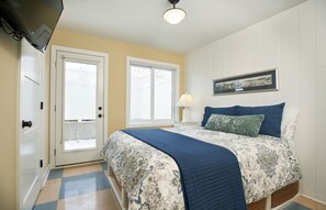 First floor queen bedroom
