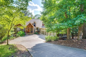 Property Exterior | Driveway Parking (4 Vehicles Max) | No Street Parking