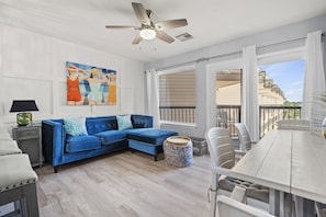 Sophisticated beach decor!