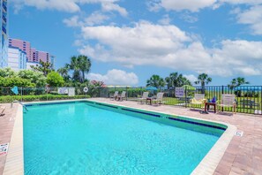 Meridian Plaza Community Amenities | Outdoor Pool | Indoor Pool/Spa