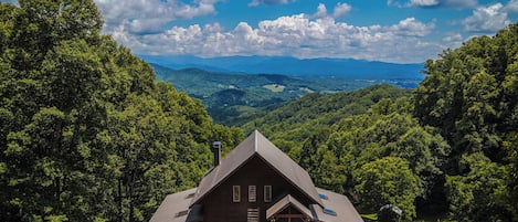 Welcome to Overlook Mountain Retreat!
