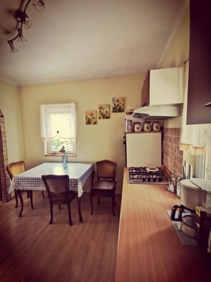 Dining room 1