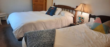 Upstairs bedroom with Full and Twin Bed