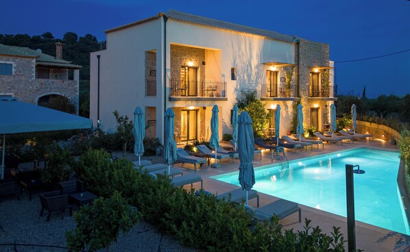 Front of property – evening/night