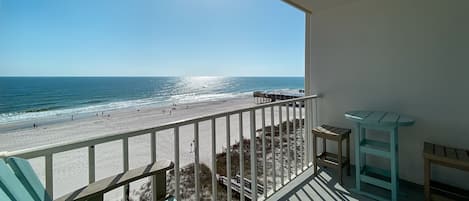 Amazing balcony beach view!!