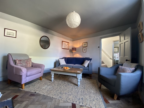 A Cosy, qirky Victorian Cottage in the heart of the seaside village of Shaldon