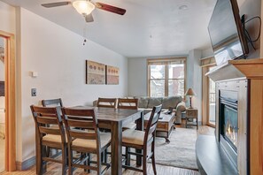 Dining Room, Dining Table, Table, Indoors, Furniture