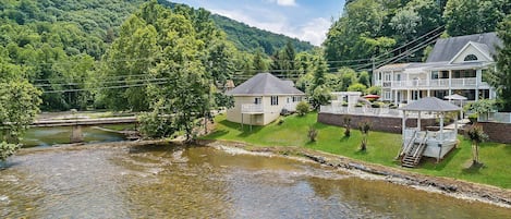 Jackson River Estate from the River