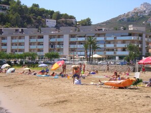 1st line of beach in Playa Sur Peñíscola. In the center of Peñíscola