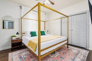 King Bed Size Room