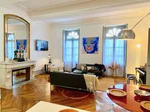 Salon