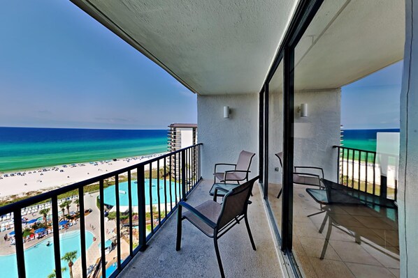 Welcome to Edgewater Tower I #1208