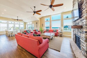 Great Room w/Ocean View