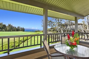 Scenic lanai retreat?perfect for morning coffee or evening wine. KRV-1223