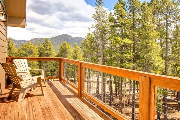 Breathe in the fresh mountain air on one of the two decks!