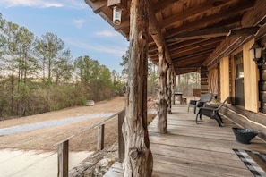 Front Porch/Front Yard