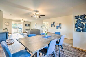 Dining Area | Dishware/Flatware Provided