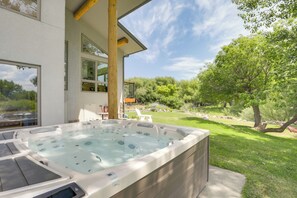 Patio | Hot Tub