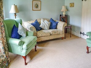 Living room | Porthkerry, Oxhill