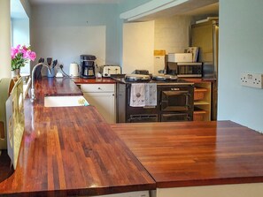 Kitchen | Porthkerry, Oxhill
